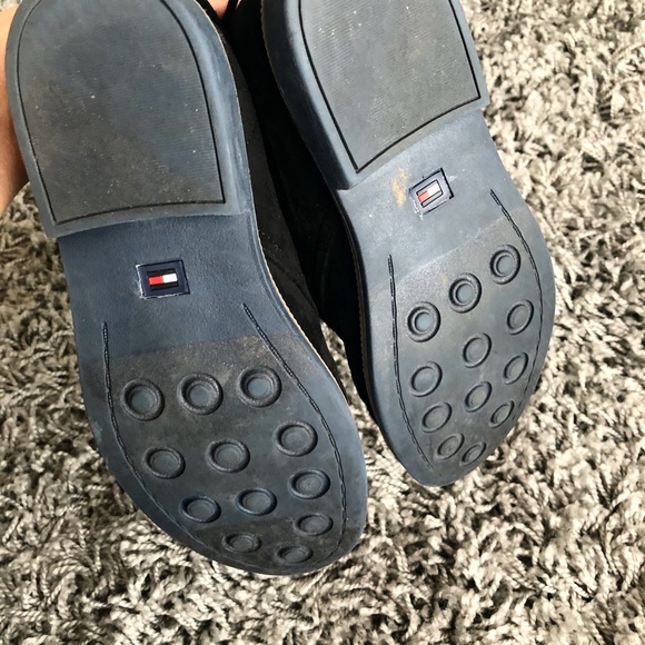Boy's Black Tommy Hilfiger Ankle Dress Boots - Picture 7 of 8